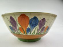 Clarice Cliff CROCUS pattern Havre shape fruit bowl. Art Deco original, circa 1929.