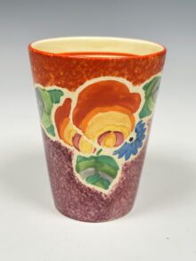 Clarice Cliff NUAGE ROSE beaker, 9.5cm. Hand painted, Art Deco, circa 1932.