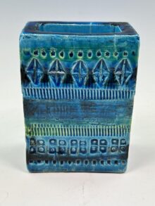 BITOSSI Rimini Blue small slab vase, 12cm high, 9cm wide. Mid-century vintage!