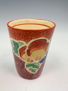 Clarice Cliff NUAGE ROSE beaker, 9.5cm. Hand painted, Art Deco, circa 1932.