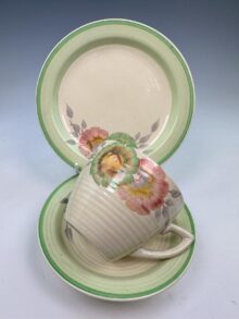 Clarice Cliff SUNDEW (variant) Lynton shape Trio (cup, saucer & plate). Circa 1937.