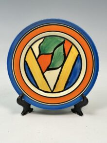 Clarice Cliff DOUBLE-V pattern tea plate, 6 Inches (15cm) from tea set. Circa 1929.