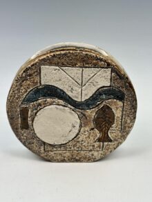 TROIKA POTTERY small wheel vase, abstract fish design, 12cm, by Stella Benjamin.