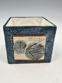 Troika Pottery cube vase with abstract patterns, by Sue Lowe (SL), 8.5cm. 1970s.