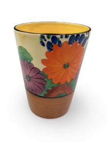 Clarice Cliff GAYDAY pattern beaker, 9.5cm. Hand painted, Art Deco, circa 1930.