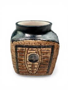Troika marmalade pot with black glazed top, 10cm, by Honor Curtis.