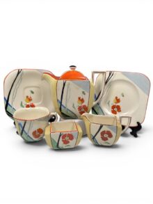 Bursley Ware cube shape Art Deco bachelor tea set (Susie Cooper interest), circa '30s.