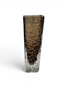 WHITEFRIARS nailhead vase in Cinnamon colour by Geoffrey Baxter, 17cm. Vintage.
