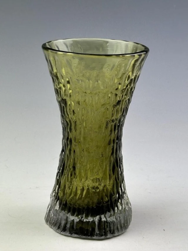Check out WHITEFRIARS sage green waisted Hourglass vase (9836), 15cm. Circa early 1970s..., the latest item I added on eBay! #eBay #eBaySeller #whitefriarsglass #decojoe
https://www.ebay.co.uk/itm/306278415099?mkcid=16&mkevt=1&ssspo=yTOGbJYuQxK&ssuid=yTOGbJYuQxK&media=IG&mkrid=711-127632-2357-0&widget_ver=freya&sssrc=4256139&jobId=3ab891d2-bdc6-4fec-94d1-8474f2268361