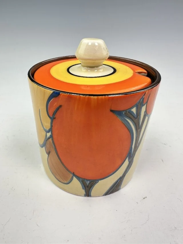 New! Clarice Cliff Orange Autumn drum-shape jampot with lid, 9.5cm. Circa 1932. Deco! was just added to eBay. Check it out! #eBay #eBaySeller #claricecliff #claricecliffpottery #decojoe

https://ebay.us/m/ZtkM6A
