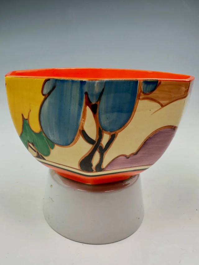 New item of Clarice Cliff pottery just listed on our website and on our eBay and Etsy stores.

🏷 FOR SALE ➡️ via our website at www.decojoe.co.uk (link in bio).

Worldwide shipping available. We accept credit/debit cards, PayPal and Klarna Pay-in-3 also available via our web site.

Please DM if any questions or requests. Enjoy 😊

#claricecliff #claricecliffpottery #claricecliffbizarre #artdecodealersofinstagram #artdeco #claricecliffbestpatterns #decojoe #claricecliffcollector  #artdecohome #artdecoceramics