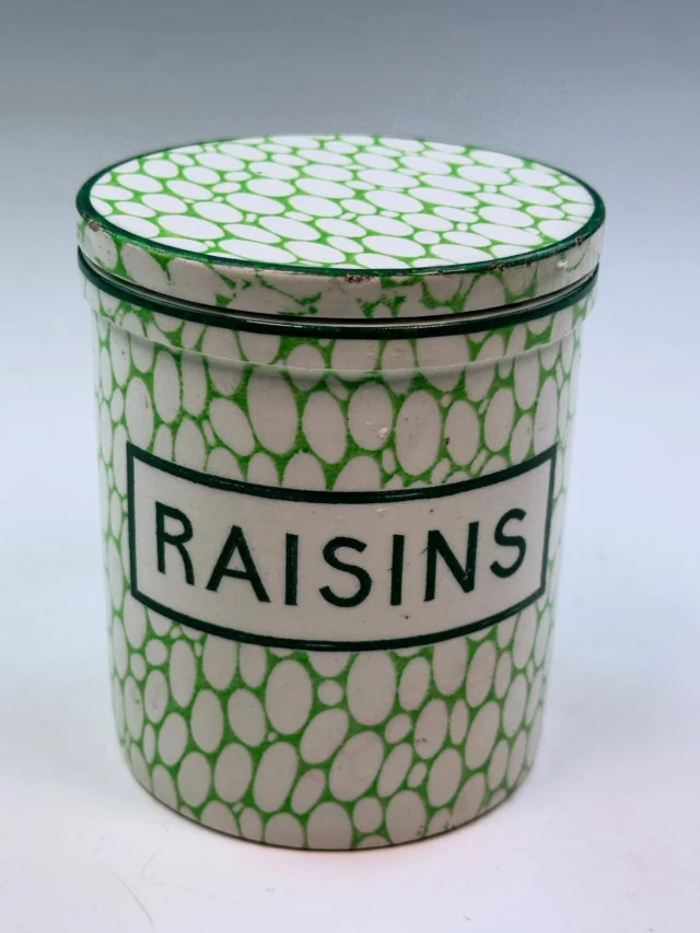 New item of 1930s Maling pottery listed on our website and on our eBay and Etsy stores.
🏷 FOR SALE ➡️ via our website at www.decojoe.co.uk (link in bio).
Worldwide shipping available. We accept credit/debit cards, PayPal and Klarna Pay-in-3 also available via our web site.
Please DM if any questions or requests. Enjoy 😊
#maling #malingpottery #malingcollector #artdeco #artdecocollector #vintage #vintgekitchenware #kitchenalia #artdecohome #vintagecollector #decojoe