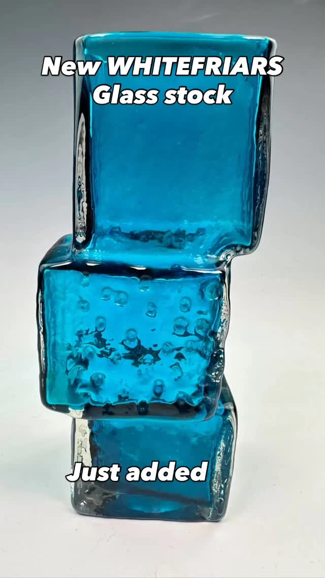 New items of Whitefriars glass just listed on our website and on our eBay and Etsy stores.

🏷 FOR SALE ➡️ via our website at www.decojoe.co.uk (link in bio).

Worldwide shipping available. We accept credit/debit cards, PayPal and Klarna Pay-in-3 also available via our web site.

Please DM if any questions or requests. Enjoy 😊

#whitefriars #whitefriarsglass #midcentury #midcenturymodern #midcenturyglass #midcenturyglasscollector #whitefriarspineconevase #decojoe